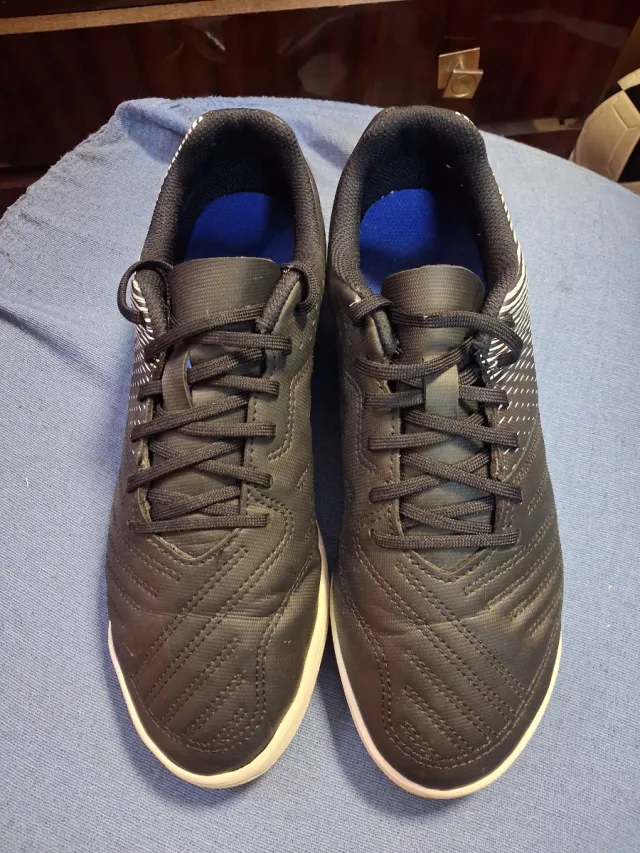 Zapatilla fútbol sala Talla 41