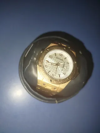 Reloj Skyline Dorado y Blanco