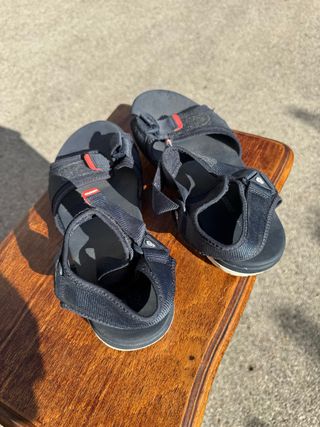Zapatillas de playa azules