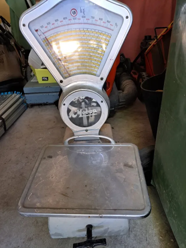 Balanza peso antigua Mobba