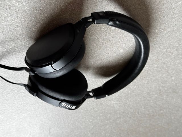 Auriculares Aude SINE Imán Planar Negro