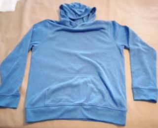 Felpa azzurra con cappuccio