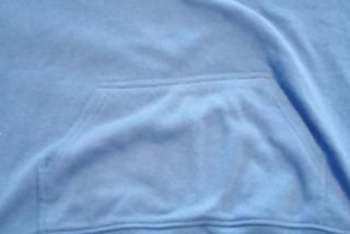 Felpa azzurra con cappuccio