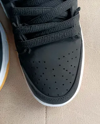 44,5 EU Nike SB Dunk Low Pro.