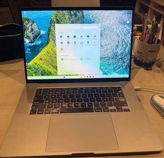 MacBook Pro 16” 2019 1TB SSD 16GB RAM Windows11 TB