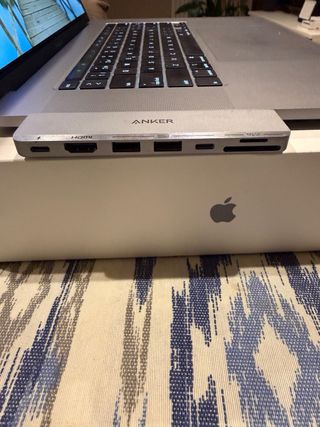 MacBook Pro 16” 2019 1TB SSD touchbar y Windows 11