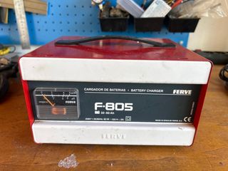 Cargador Baterías FERVE F-805