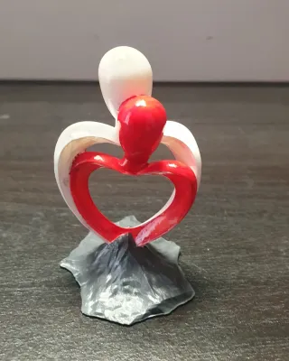 Statuina Resina Cuore Rosso Bianco