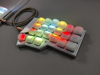 Teclado mecánico Corne Sofle (keycaps)