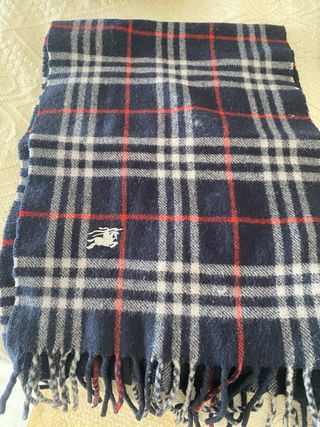 Bufanda Burberry Cuadros Azul Marino Roja