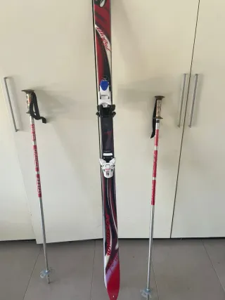 Esquís Rossignol con palos