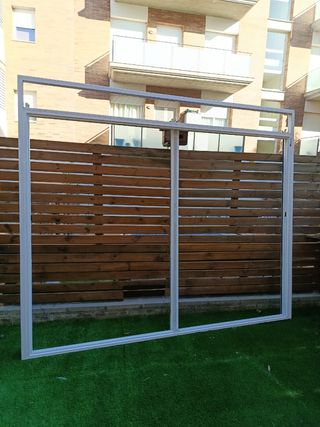 Balconera de aluminio blanca