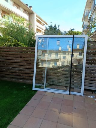 Balconera de aluminio blanca