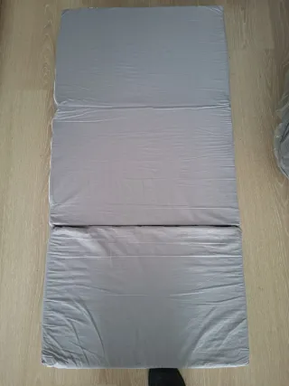 Cuna de viaje Kinderkraft plegable con colchón