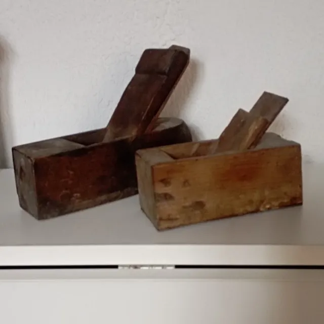 2 Cepillos de carpintero de madera