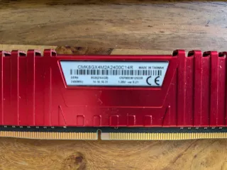 Memoria RAM Corsair Vengeance LPX DDR4 8GB