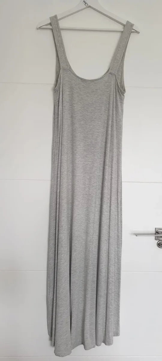 Vestido largo FBsister gris asimétrico