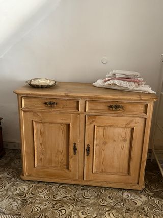 Cómoda antigua madera maciza