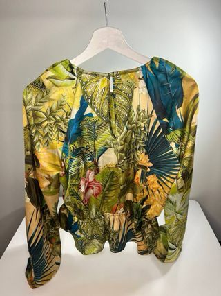 Blusa Guess by Marciano Estampado Tropical