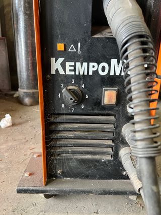 Soldadora Kemppi Kempomat 1701