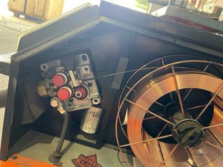 Soldadora Kemppi Kempomat 1701