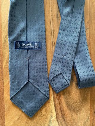 Corbata Hermes de Seda Azul Grisáceo
