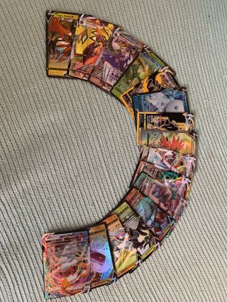 Lote 16 Cartas Pokémon V y VMAX