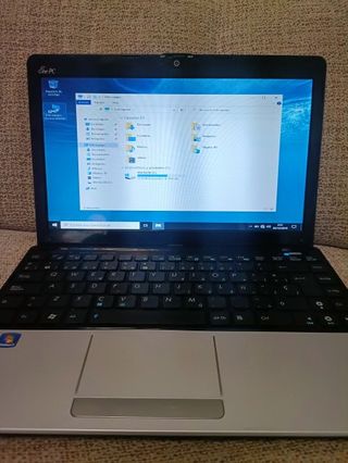 Mini portátil ASUS 