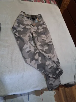 Pantalón Hollister Camuflaje Talla XS