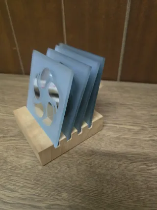 Reposavasos de cristal y madera