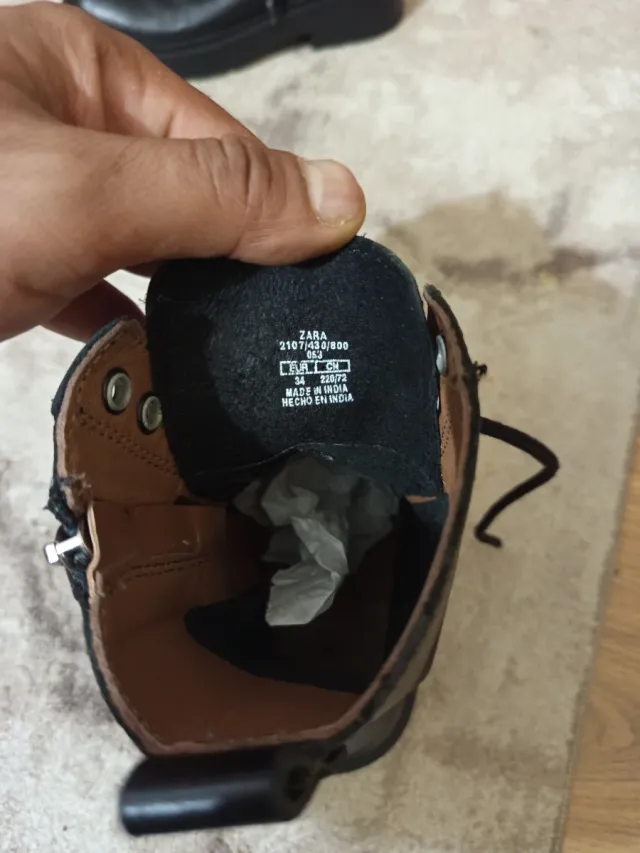 Bout Zara ancora nuovo non usato mai..taglia 34