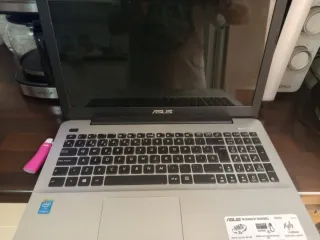 Portátil ASUS i3 4ª Gen Plata