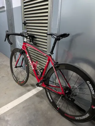 Bicicleta Carretera Trek Madone Roja