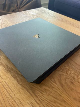 PS4 Slim 1TB + 3 Mandos + Juegos