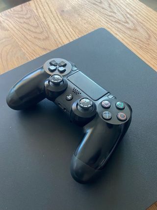 PS4 Slim 1TB + 3 Mandos + Juegos