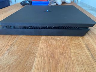 PS4 Slim 1TB + 3 Mandos + Juegos