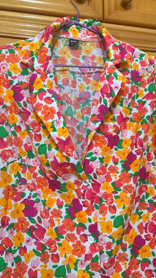 Camisa floral manga corta