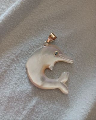 Colgante Delfín Nácar y Oro