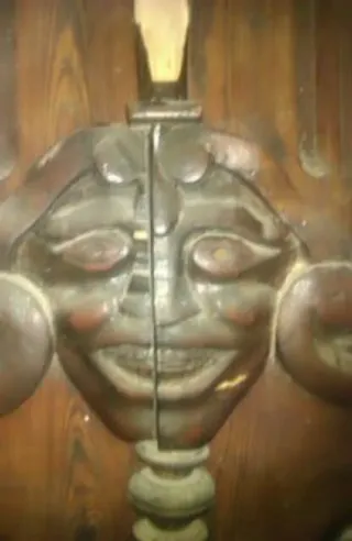 Puerta de madera de mobila