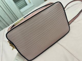 Bolso rosa y dorado nuevo