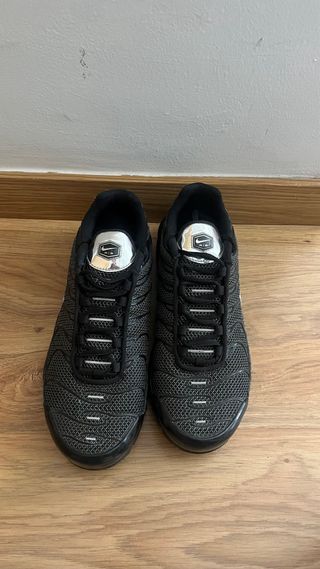 Nike Air Max Plus DQ0850-001 Talla 40