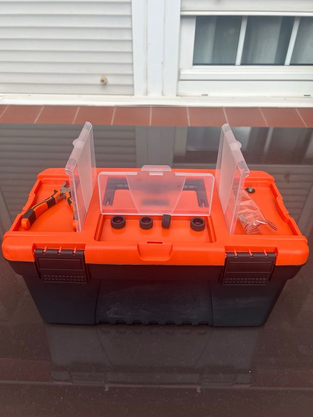 Maletín de herramientas + maletin para coches