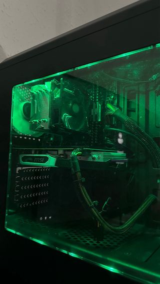 PC Gaming i5-8400, GTX 1660TI, 32GB RAM