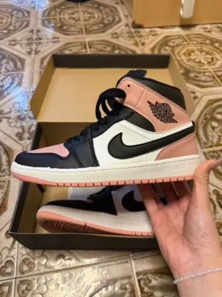 Zapatillas Nike Air Jordan Negro/Rosa