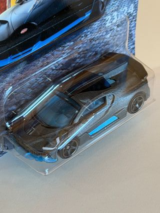 Bugati Divo 23/24 Matchbox European Streets 2018