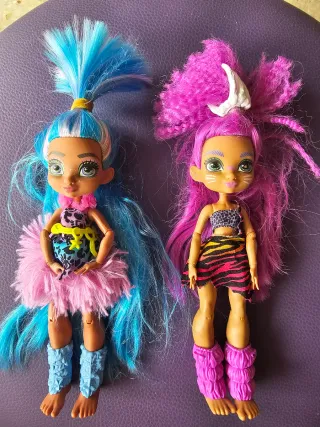 Bambole Cave dai capelli blu e rosa
