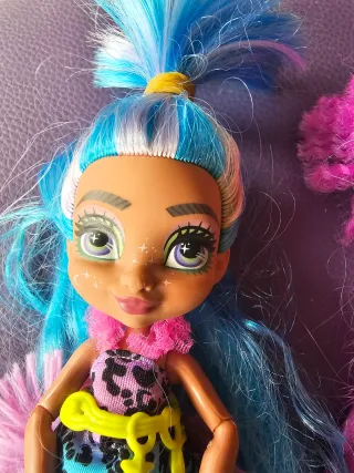 Bambole Cave dai capelli blu e rosa
