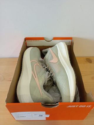 Nike (39 EU) Air Zoom Pegasus 39 Gris