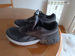 Zapatillas Reebok Hombre Negras/Gris Sin Usar