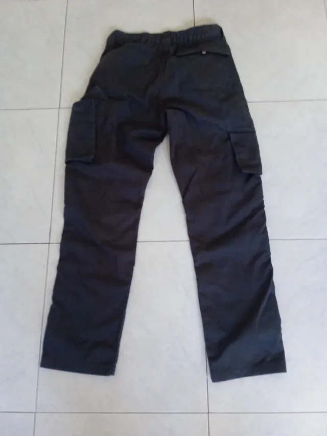 Pantalones de trabajo grises y negros